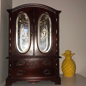 Wardrobe style jewelry box